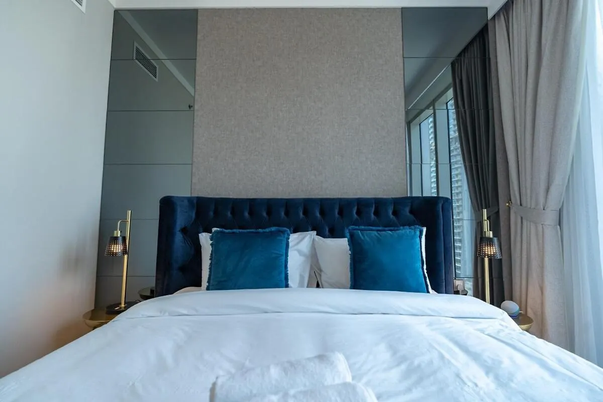 Stylish 2-Bed Oasis With Pool In Peaceful Creek Harbour Apartment Dubai