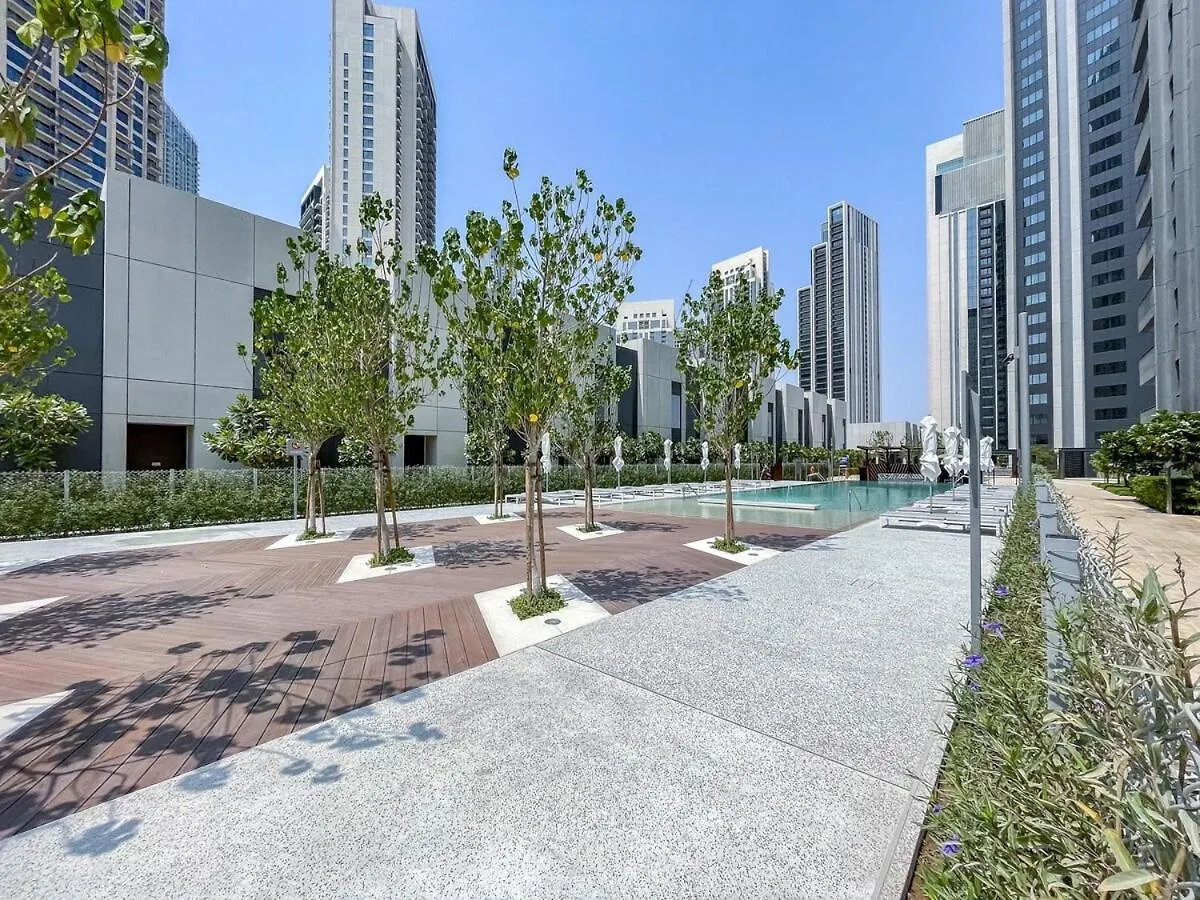 דירות דובאי Stylish 2-Bed Oasis With Pool In Peaceful Creek Harbour