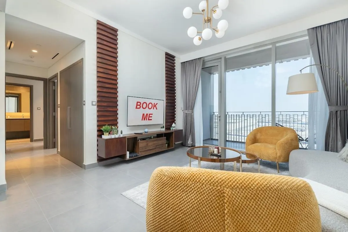 דירות דובאי Stylish 2-Bed Oasis With Pool In Peaceful Creek Harbour איחוד האמירויות הערביות